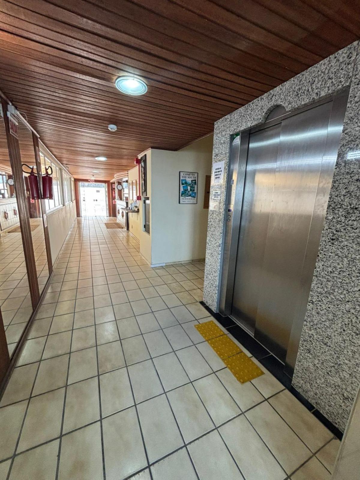 Hotel Veleiro — Photos 2